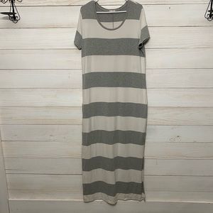 Gap size XL grey and white striped t-shirt dress